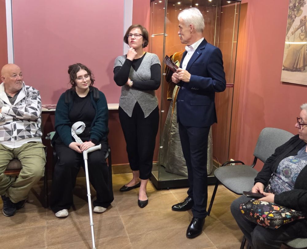 Finisaż, czyli… żegnajcie gorsety i halki!